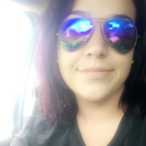 Meet your Posher, Allison